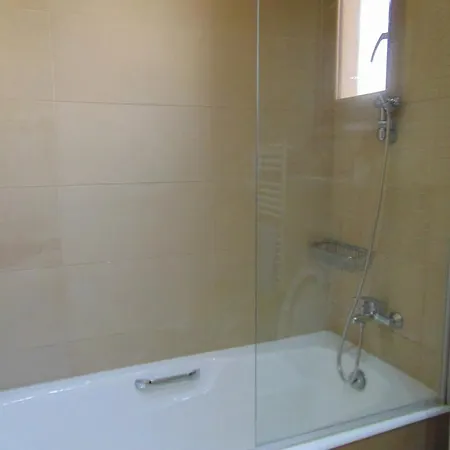 Apartament Ithaki Phinikoudes No. 106 *