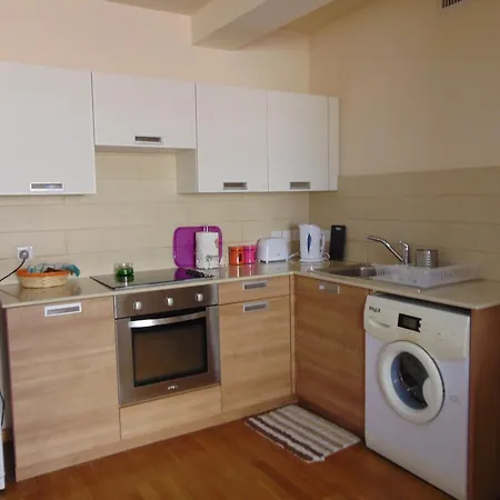 Apartament Ithaki Phinikoudes No. 106