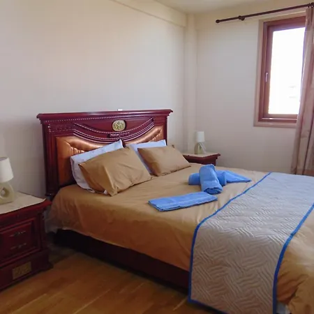 Apartament Ithaki Phinikoudes No. 106 *