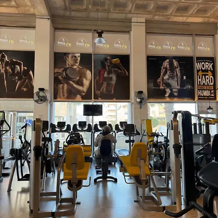 Lägenhet Ithaki Phinikoudes No. 106 *