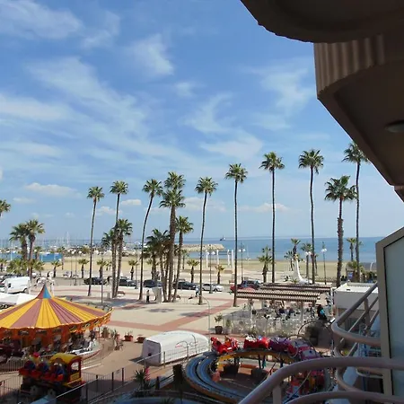 Ithaki Phinikoudes No. 106 Apartament *