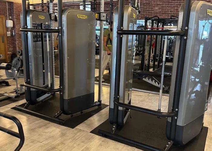 Ithaki Phinikoudes No. 106 * Larnaca