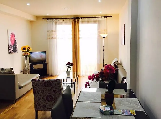 Apartmán Ithaki Phinikoudes No. 106 Larnaca