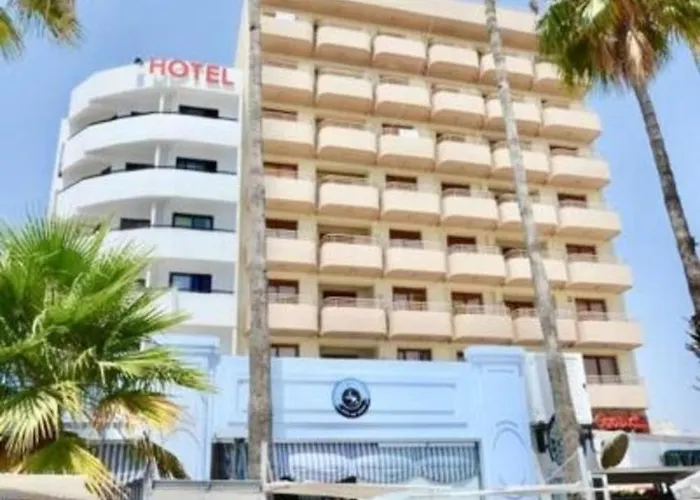 Apartmán Ithaki Phinikoudes No. 106 *